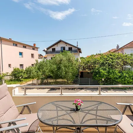 Lovely In With Wifi Apartament