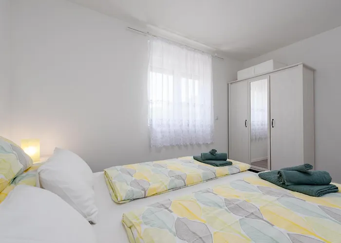 Lovely In With Wifi דירה זאדאר